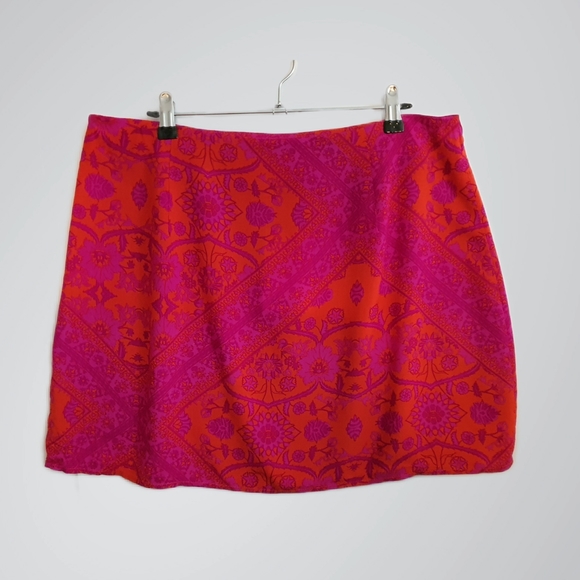 NWT Dazie Boundless Blooms Fuchsia Mini Skirt Size 14 - Picture 2 of 5